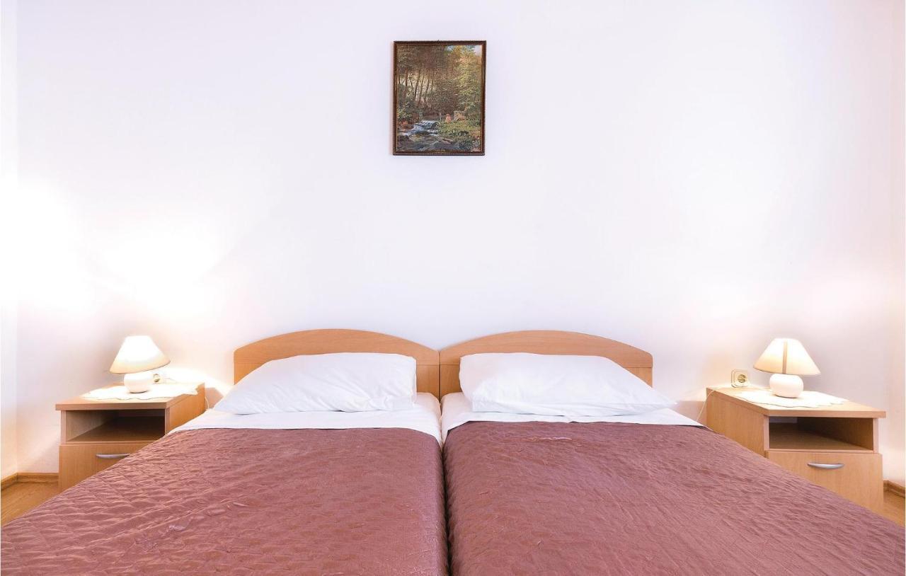 Awesome Apartment In Pula With Wifi Eksteriør bilde